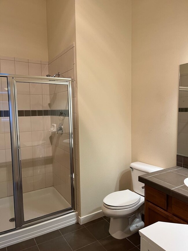 Building Photo - Ravenna Townhome