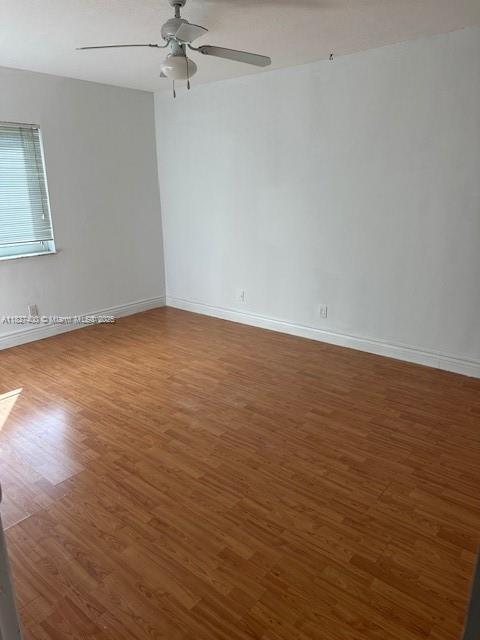 Building Photo - 120 Lakeview Dr