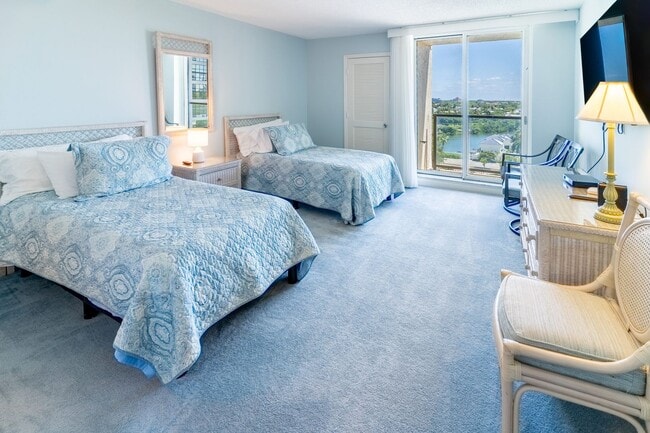 Building Photo - Annual Rental Available Now!!! Stunning 2BR/3BA 9th Floor Condo, Turnkey, Furnished