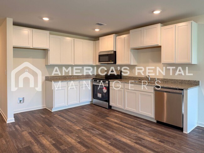 Building Photo - Home for Rent in Tuscaloosa, AL!! Available to View with 48 Hours Notice!