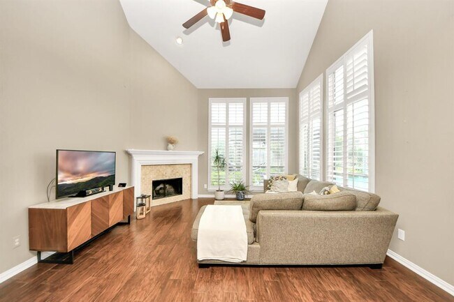 Building Photo - 26403 Bright Sky Ct