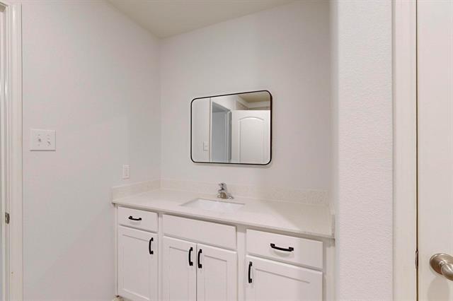 Building Photo - 3106 Holstein Dr