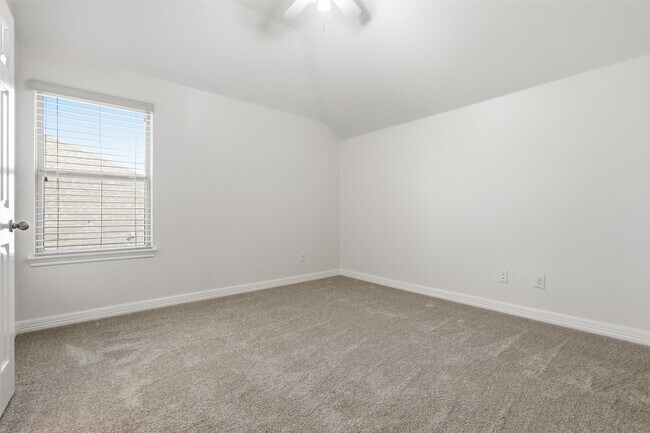 Building Photo - 16919 Talisker Ct