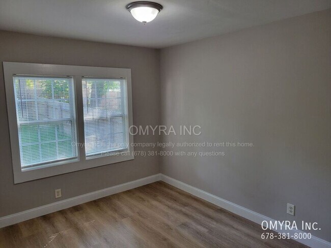 Building Photo - 1223 Campbellton Pl SW