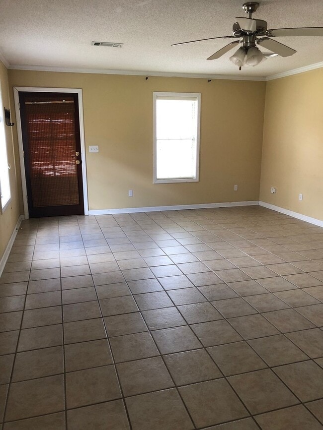 Building Photo - 101 Carrollton