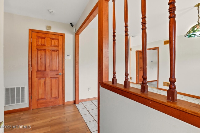 Building Photo - 468 Brookforest Dr