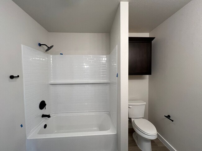 Building Photo - For Rent: Charming 3-Bedroom, 2-Bath Home in West Texas!