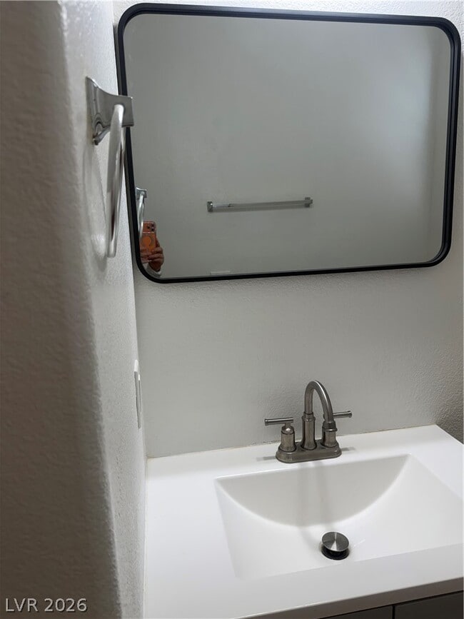 Building Photo - 9310 Winebrook Ave