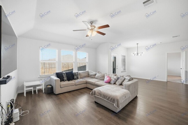 Building Photo - 783 Fort Ln