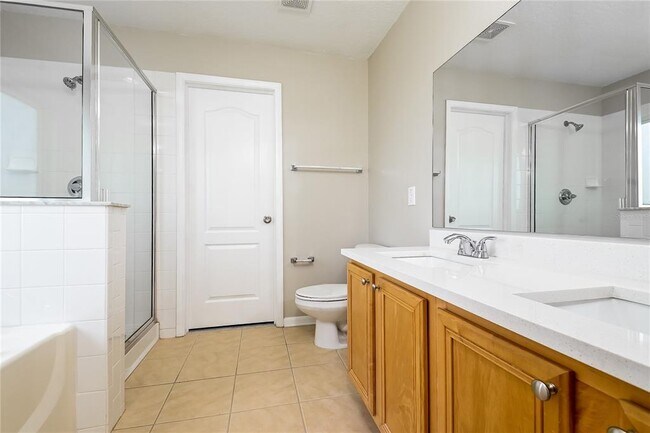 Building Photo - 11167 Golden Silence Dr