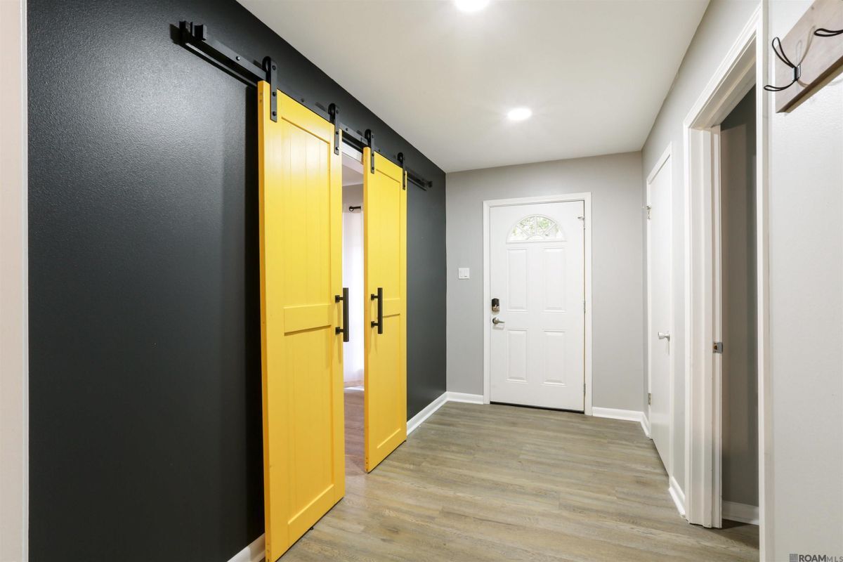 Building Photo - 1151 Wylie Dr