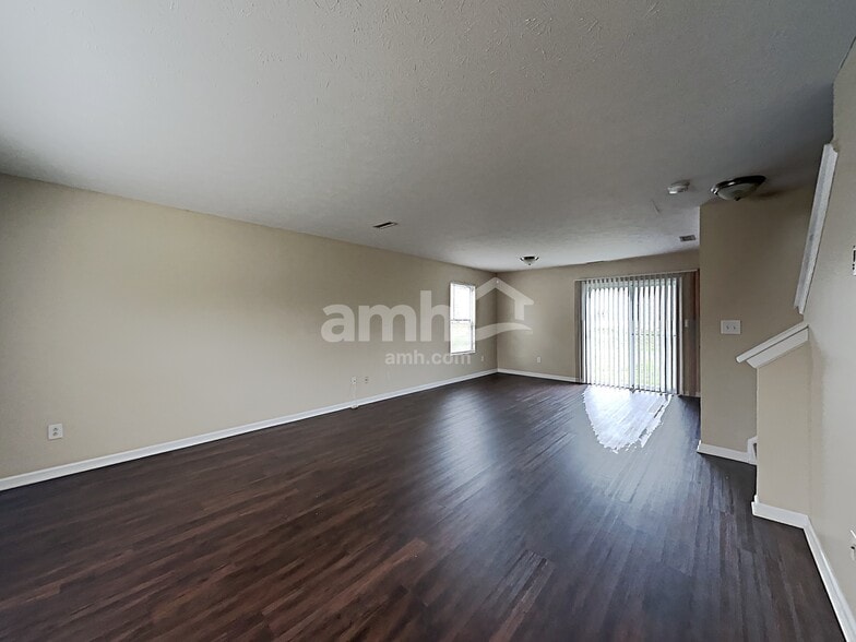 Building Photo - 10444 Bellchime Ct