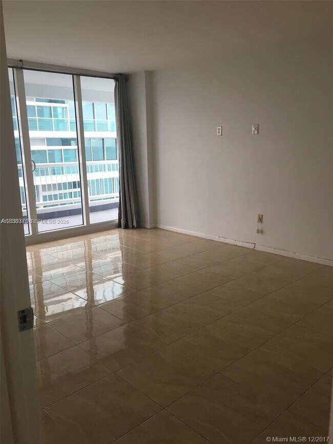 Building Photo - 9341 Collins Ave