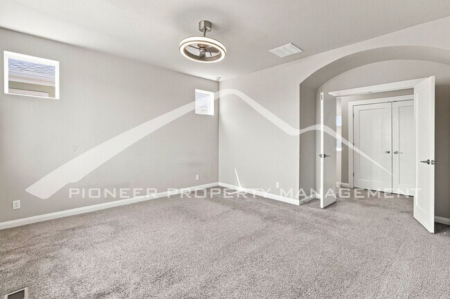 Building Photo - 6784 Navajo St