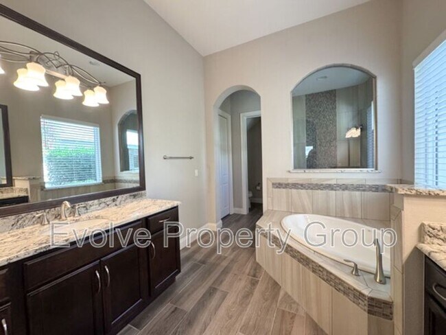 Building Photo - 15 Sandpiper Ln