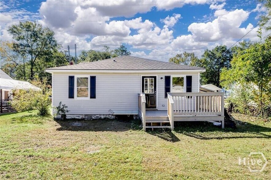 Building Photo - 2110 E 56th St