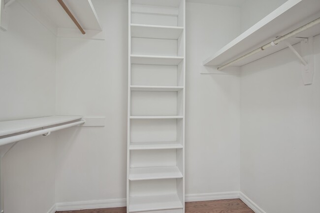 Building Photo - 6749 S Grande Dr