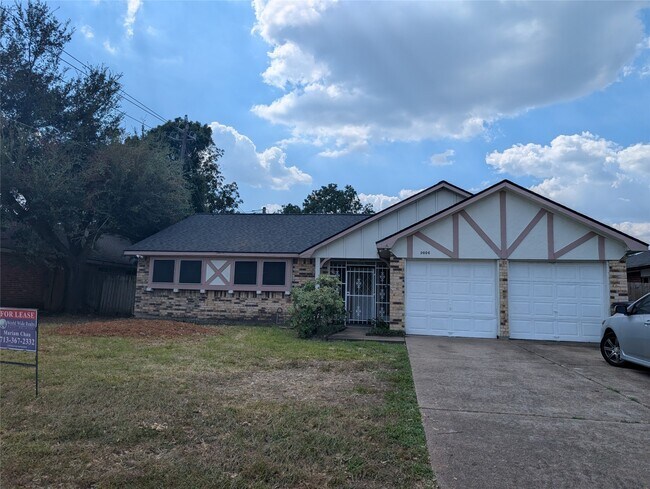 Building Photo - 9006 S Dairy Ashford Rd