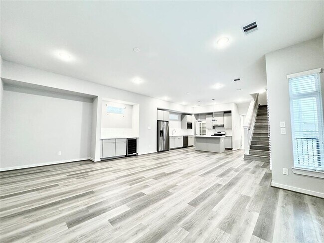 Building Photo - 5823 Fairdale Ln