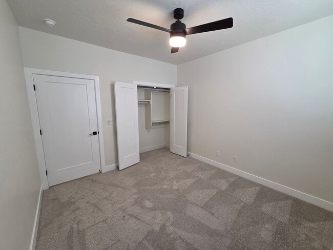 Building Photo - VIEWS from EVERY ROOM!