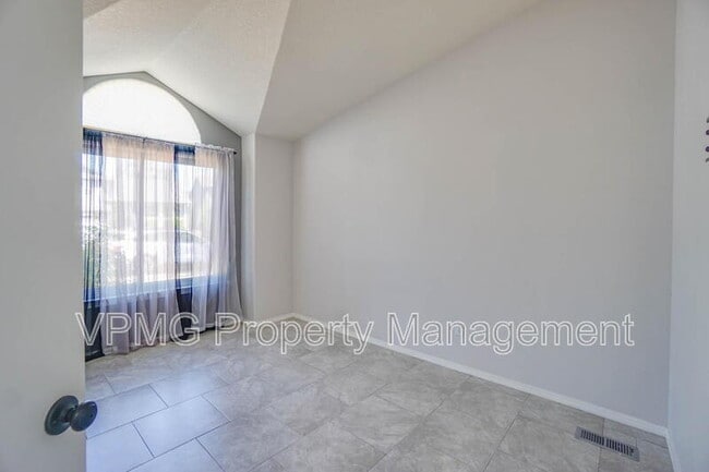 Building Photo - 203 NW 146th St