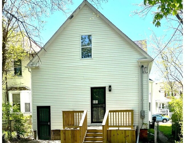 Building Photo - 7520 Hanover Ave