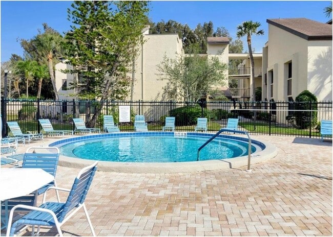 Building Photo - 2211 Belleair Rd