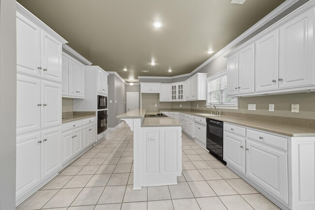 Building Photo - 25 Hickory Bend Dr
