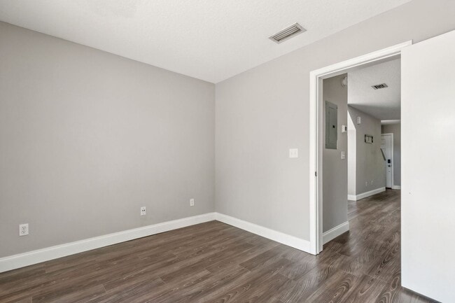 Building Photo - Live the Beach Life – Just One Block from ...