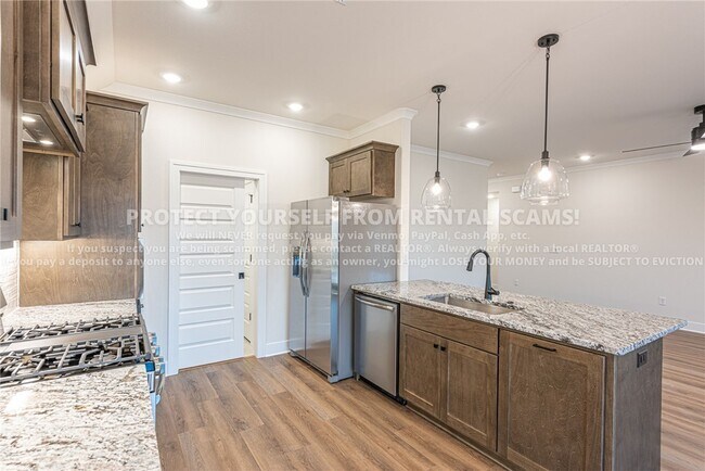 Building Photo - 4189 W Barhem Dr