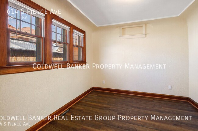 Building Photo - Beautiful Brick Single Family Home