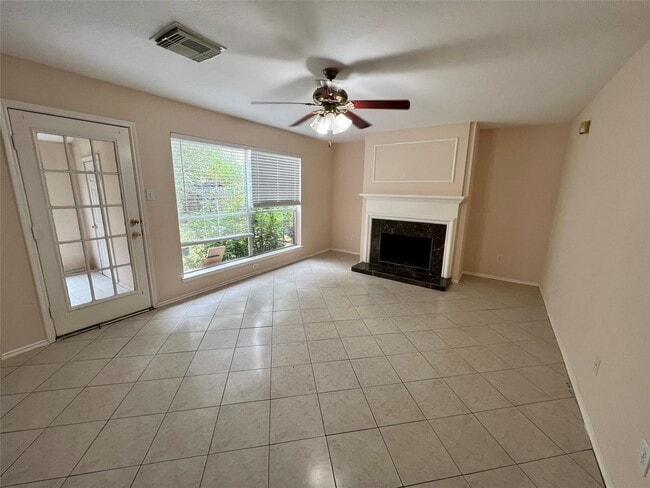 Building Photo - 2211 Ruffian Ln