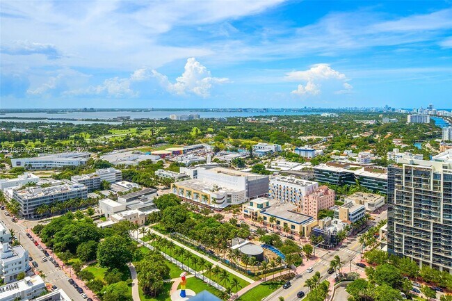 Building Photo - 101 20th St