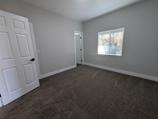 Building Photo - 3733 Myers St