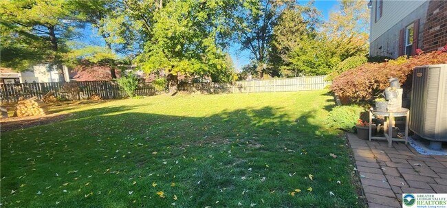 Building Photo - 7616 Buttercup Rd