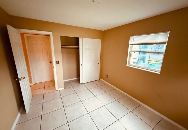 Building Photo - 3 BR / 1.5 BA HOME IN MELBOURNE