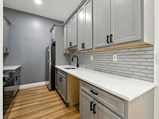 Building Photo - 111 Mulberry St