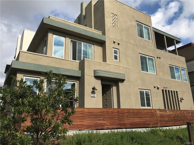 Building Photo - 608 Cultivate