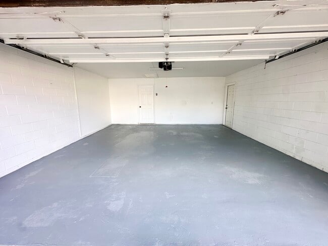 Building Photo - 119 Glendale Dr