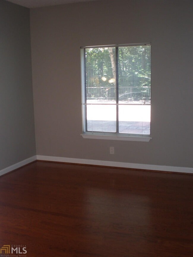 Building Photo - 1962 Spectrum Cir