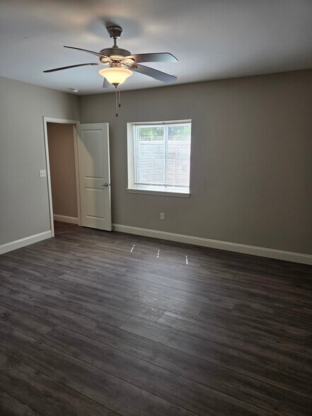 Building Photo - 75 Lucinda Dr