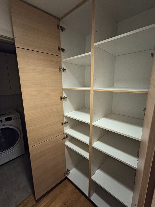 Building Photo - $500 MOVE IN SPECIAL!!! LUXURY 2 BEDROOM CONDO IN DOWNTOWN WALNUT CREEK, CA!