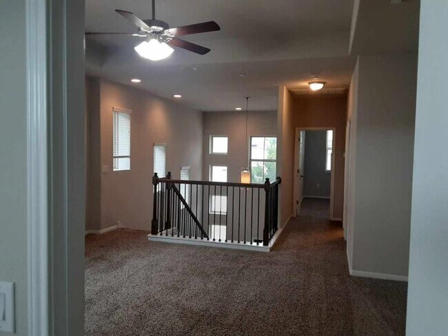 Building Photo - 3240 E Whitestone Blvd