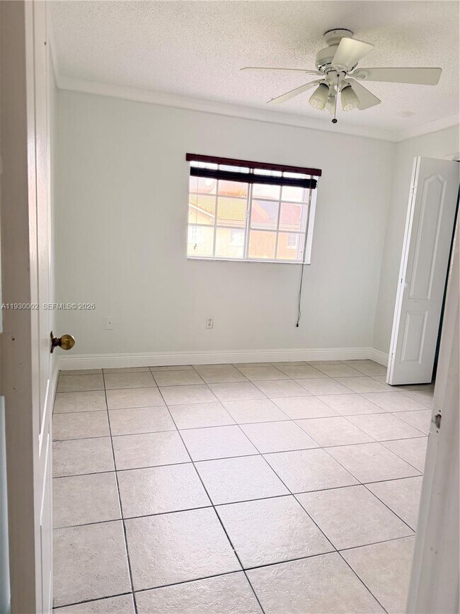 Building Photo - 6880 SW 158th Ct