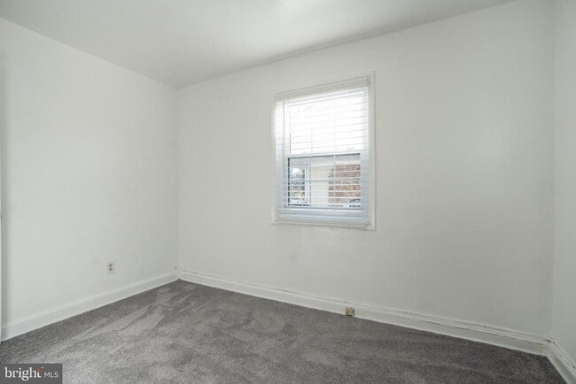 Building Photo - 7709 Ravine Dr