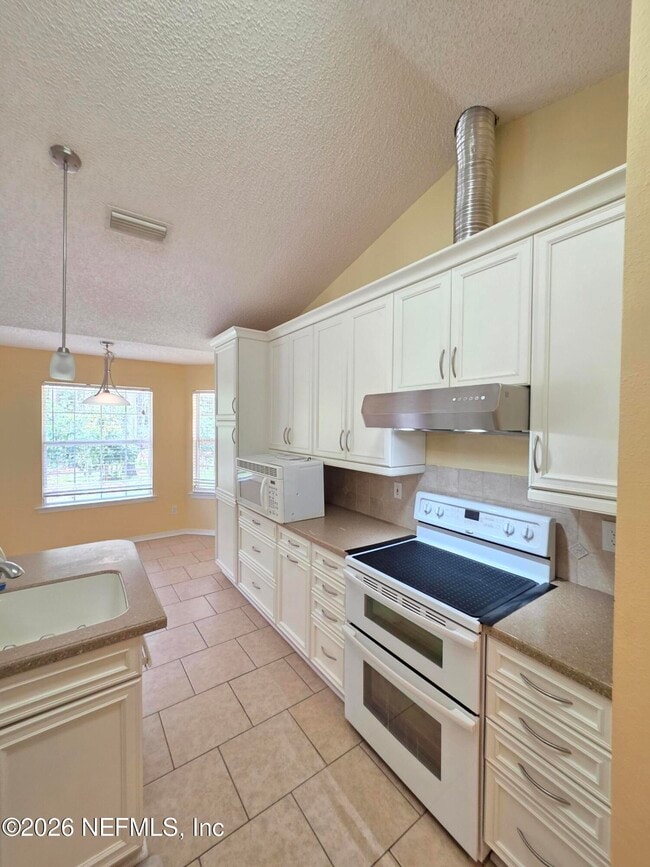 Building Photo - 1589 Guardian Ct