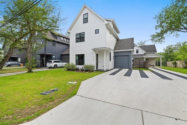 Building Photo - 5701 Tura Ln