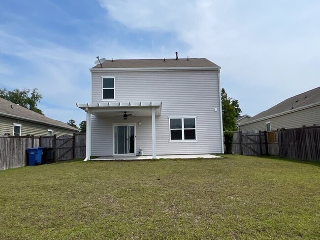 Building Photo - 9691 Mosgrove Ave