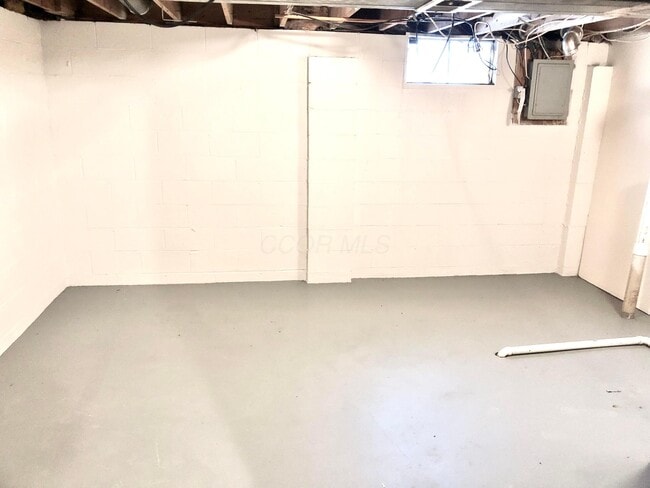 Building Photo - 5700 Crossing Ct