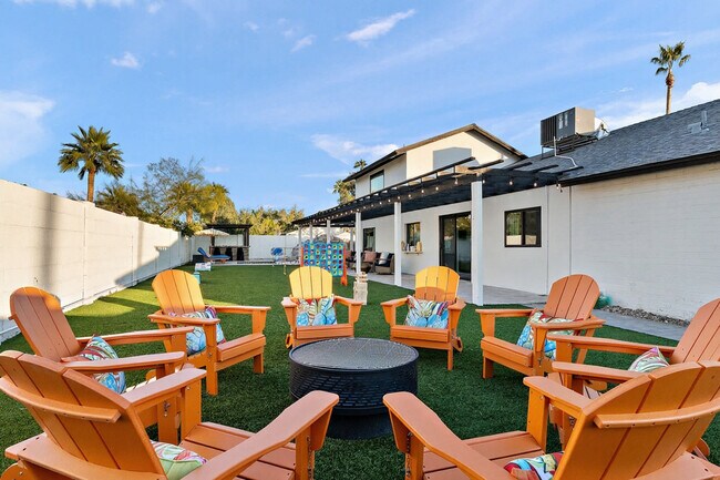 Building Photo - 12201 N 58th Way